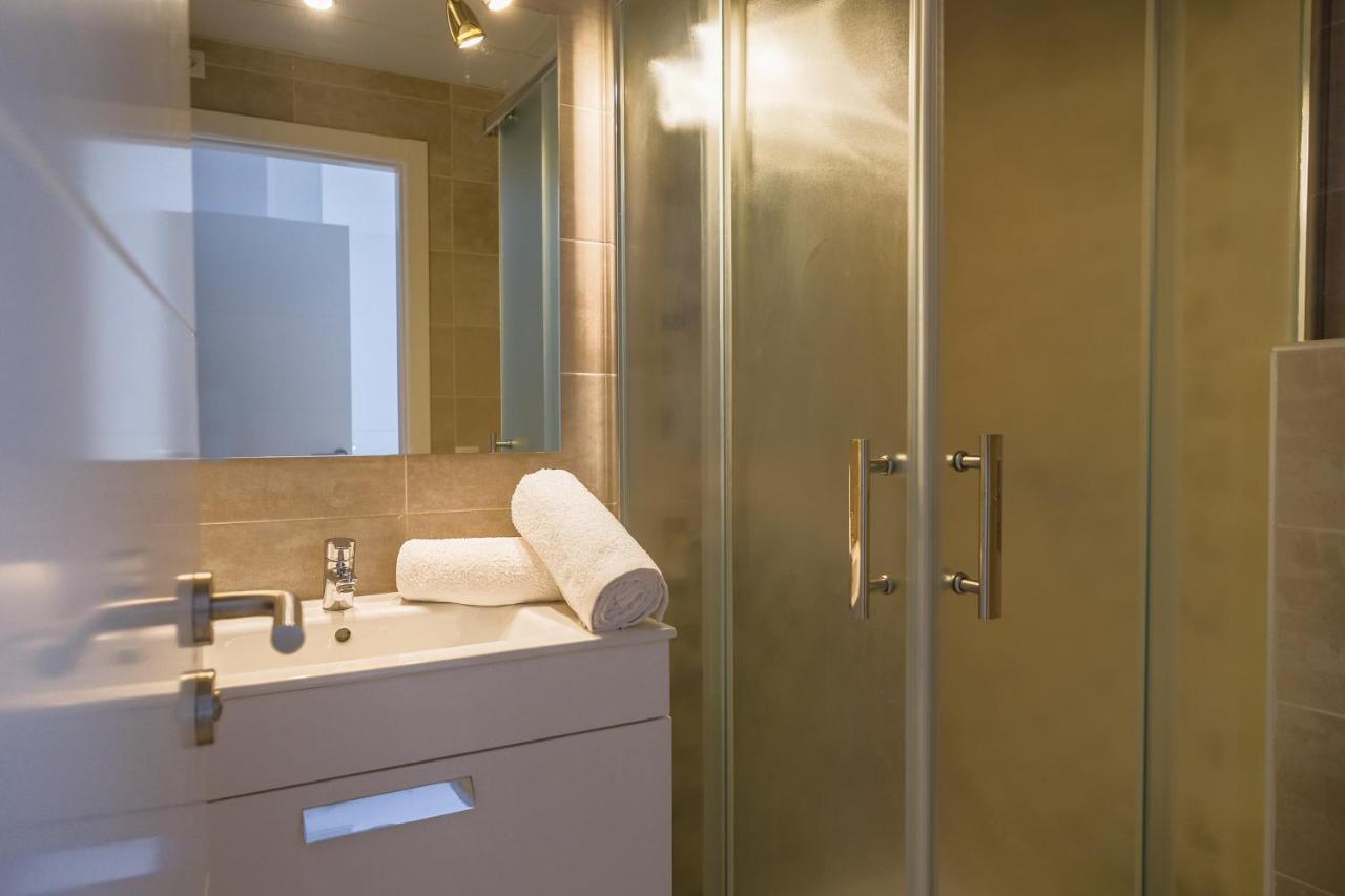 Sal Mar Suites Santa Eularia des Riu Bagian luar foto