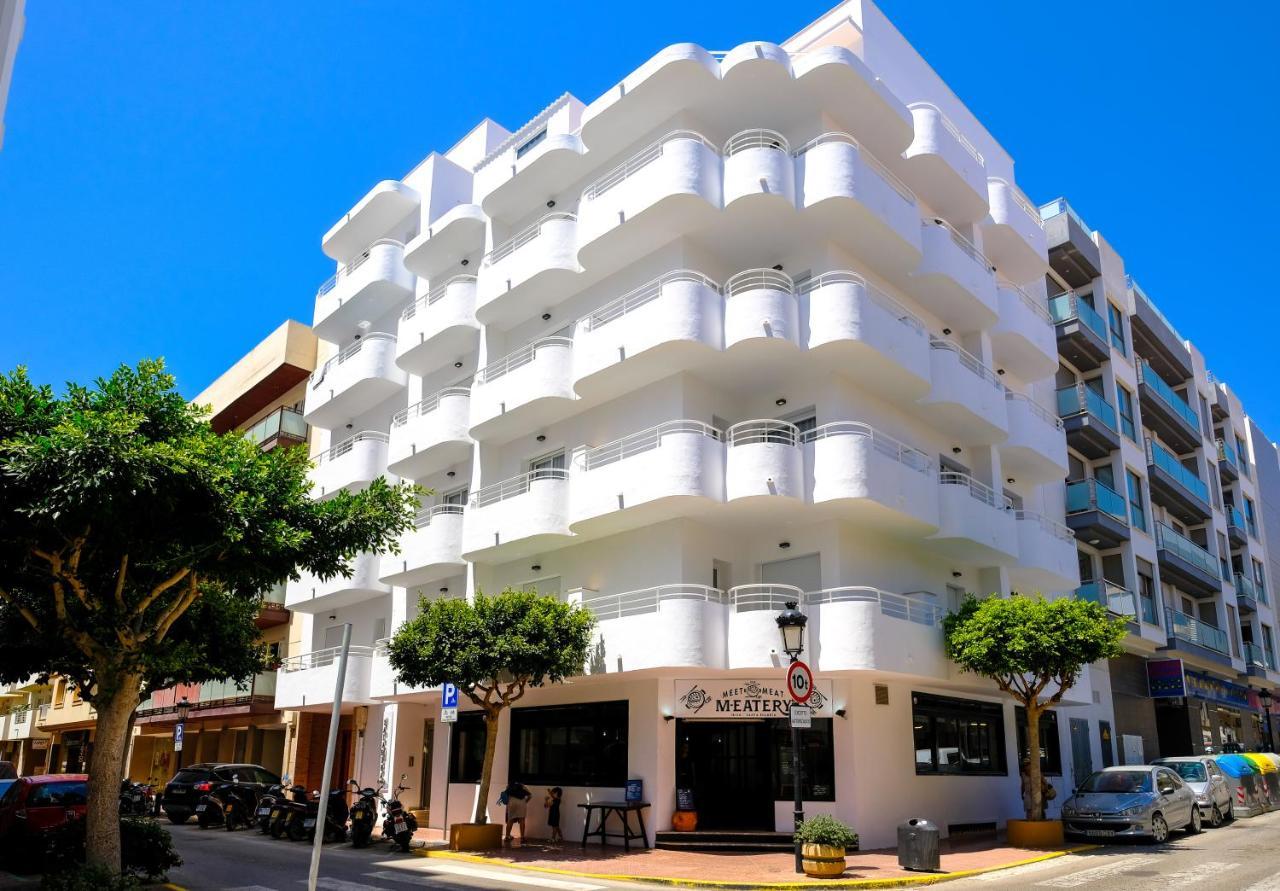 Sal Mar Suites Santa Eularia des Riu Bagian luar foto