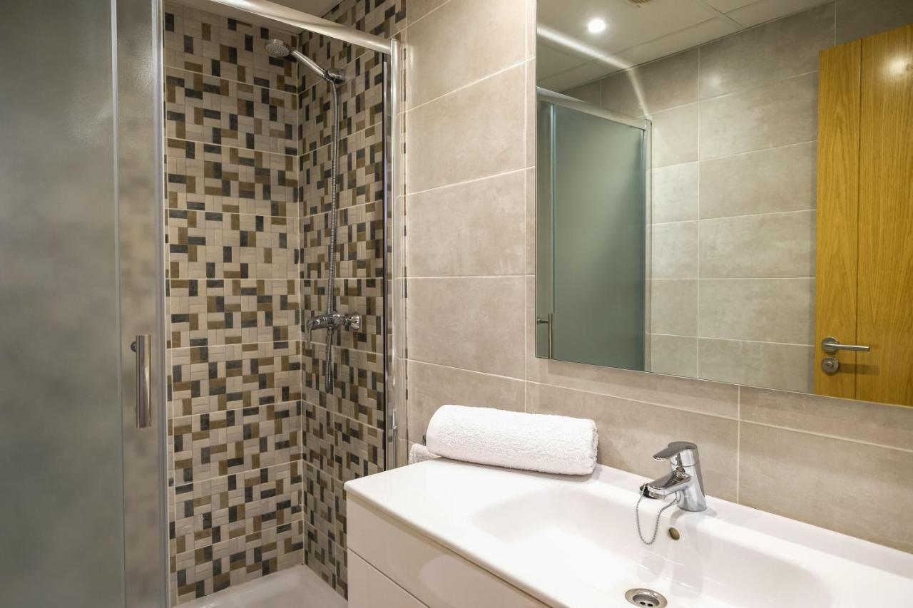 Sal Mar Suites Santa Eularia des Riu Bagian luar foto