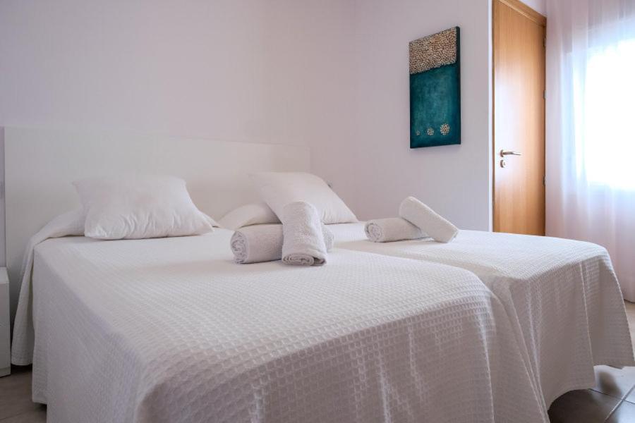 Sal Mar Suites Santa Eularia des Riu Bagian luar foto