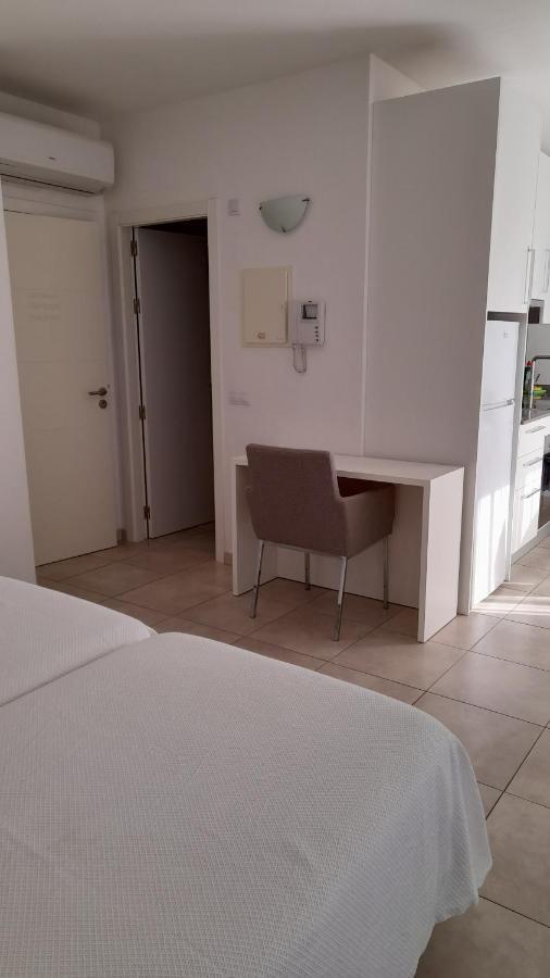 Sal Mar Suites Santa Eularia des Riu Bagian luar foto