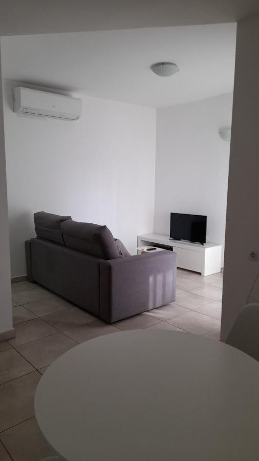 Sal Mar Suites Santa Eularia des Riu Bagian luar foto